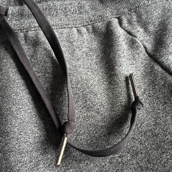 Lululemon Scuba Joggers - Picture 5 of 8